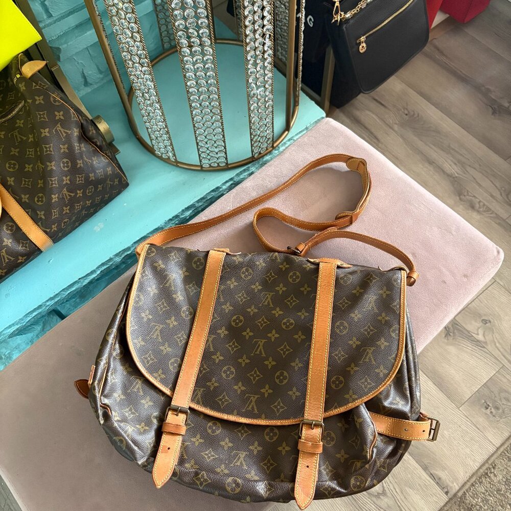 lv samura large messenger bag